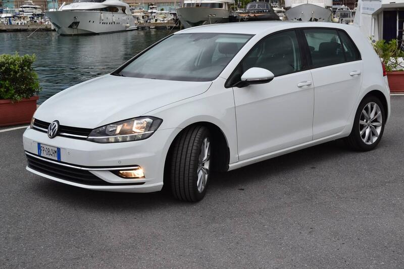 Volkswagen Golf 2.0 TDI 5p. 4MOTION Highline BlueMotion Technology  del 2018 usata a Genova